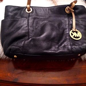 Michael kors black Pebble leather bag